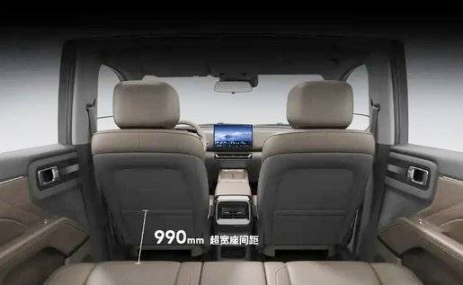 五菱星光560即将上市:硬朗造型 三套动力可选,预售5.98万起