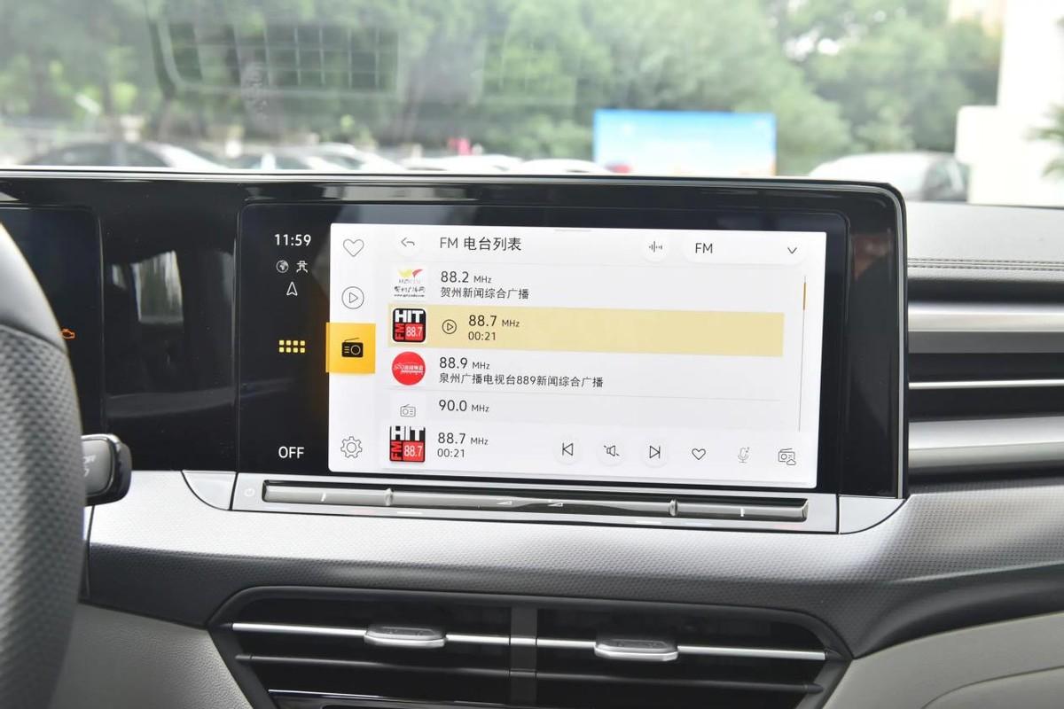 年轻人买第一台车,b级车mg7和a级车凌渡l,谁是更好的选项?