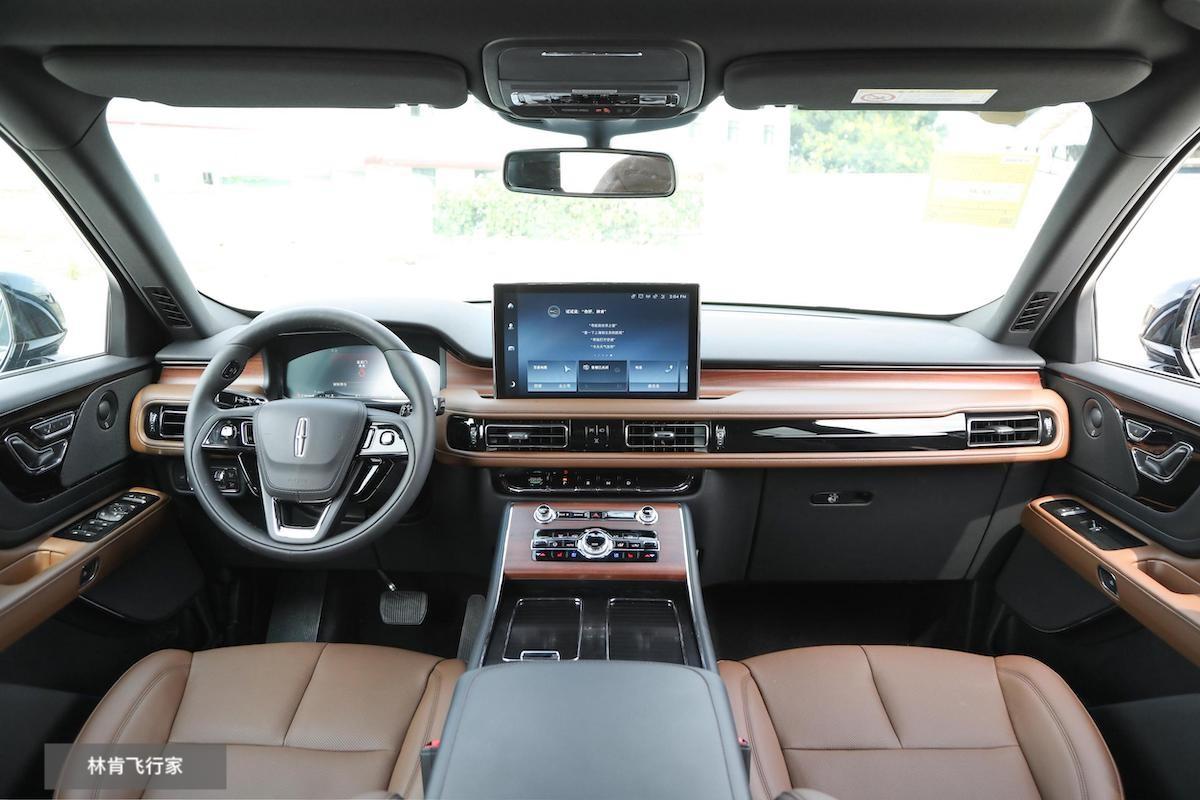 预算60万买豪华suv,林肯飞行家对比奥迪q7,究竟谁更胜一筹?