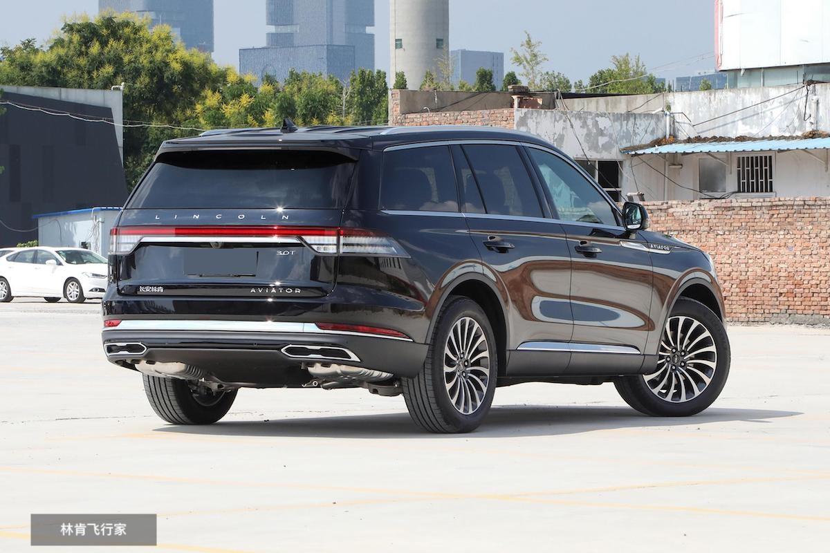 预算60万买豪华suv,林肯飞行家对比奥迪q7,究竟谁更胜一筹?