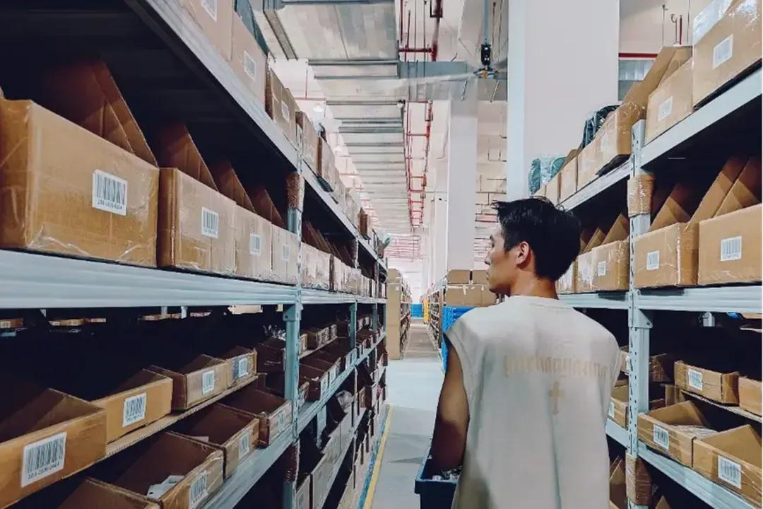 净利润600亿,登顶美国第一,拼多多的秘密武器是什么?