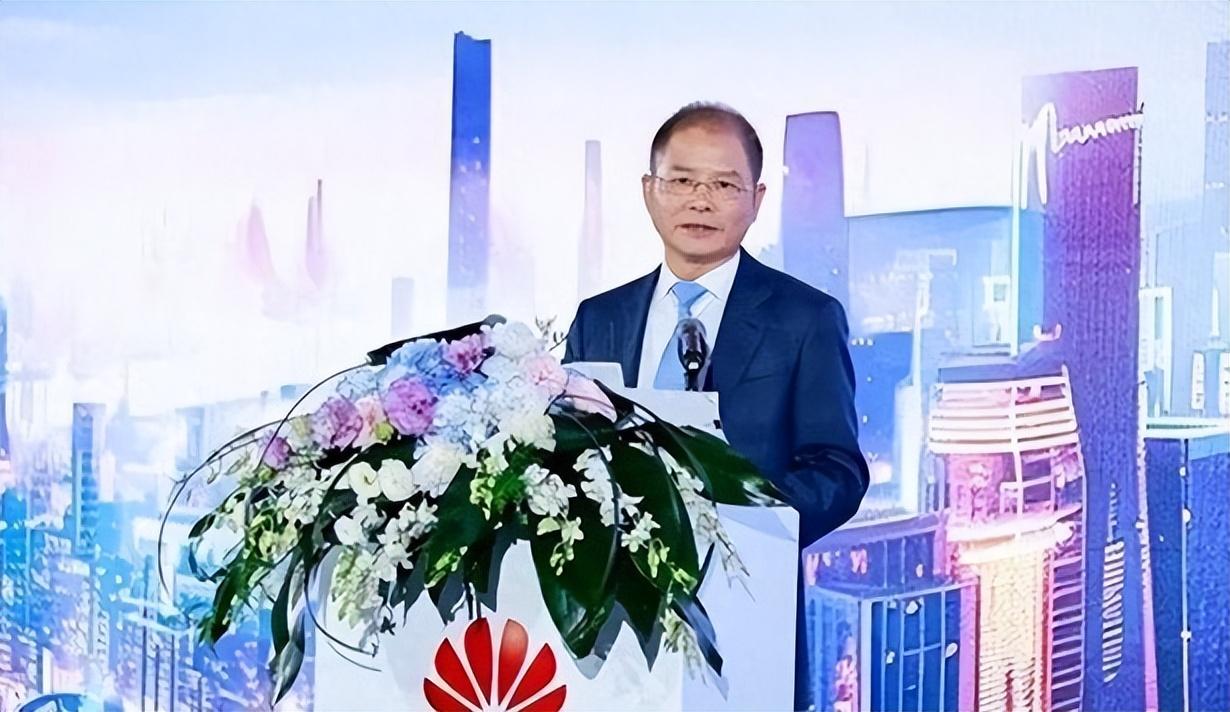 华为徐直军:用1年时间将5000个常用手机应用全面迁移至鸿蒙
