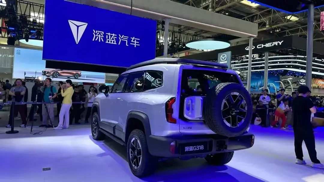 长安“方盒子”,超级增程 越野套件,尺寸与普拉多相当