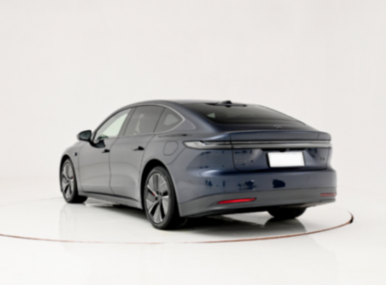 2024年北京车展,蔚来发布新车,长5米1多,纯电续航超1000km