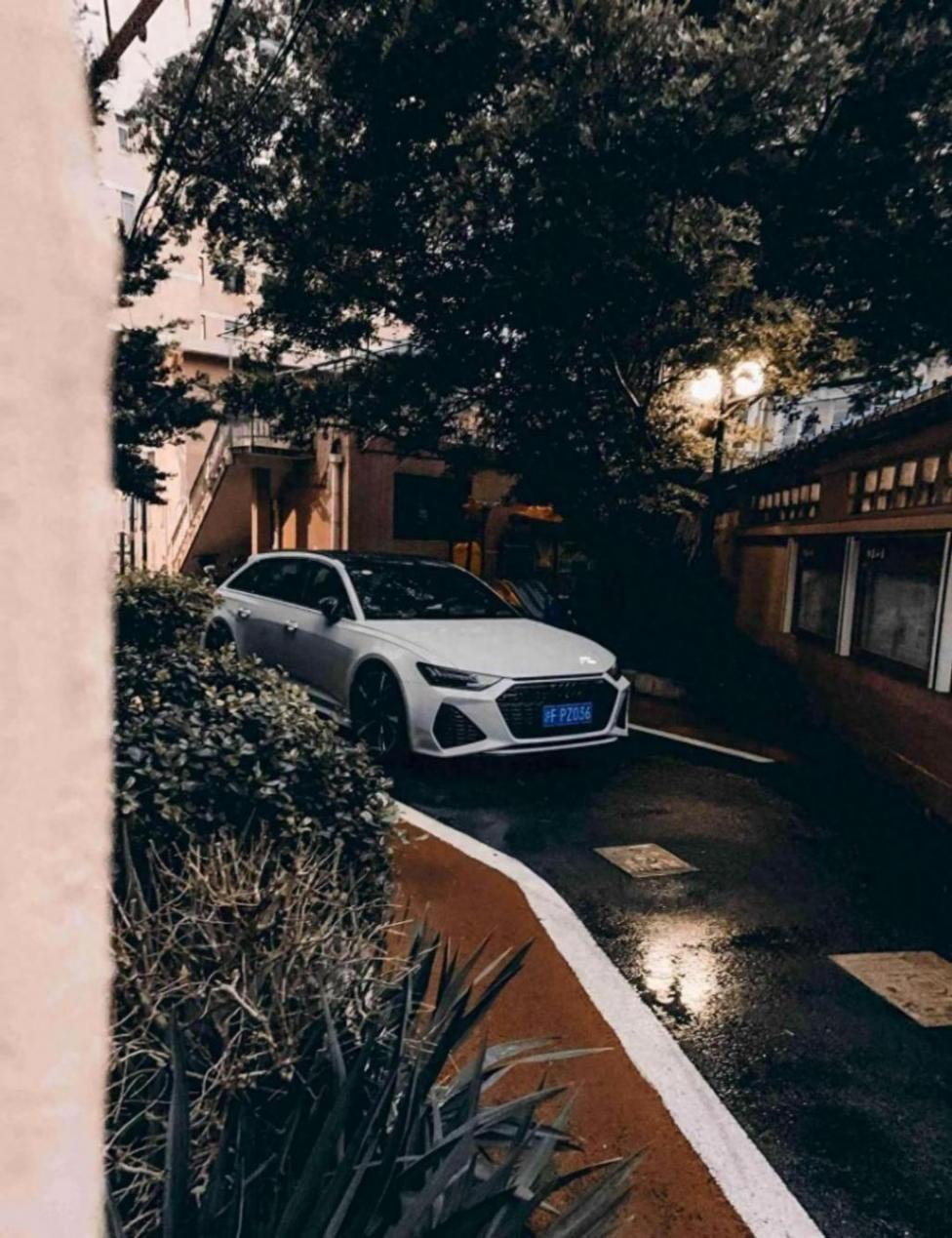 试驾奥迪rs 6 avant,这一脚油门的心跳,像极了爱情