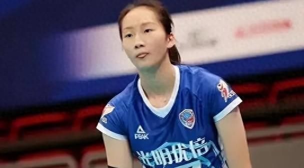 北汽女排爆冷3比2胜上海女排 蔡斌两大爱将对决金烨胜仲慧