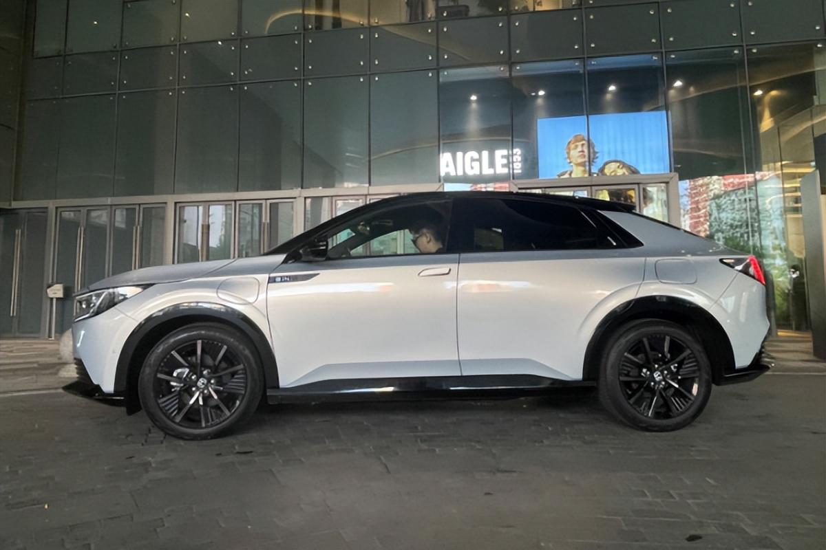15.98万起纯电轿跑suv 广汽本田e:np2极湃2不容错过