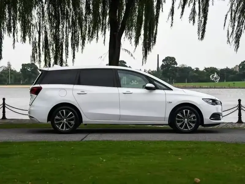 7.98万?别克gl6是一款被三缸耽误的mpv!