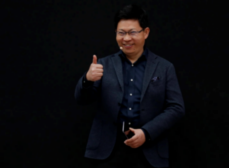 余承东卸任华为终端ceo,保留董事长职位,正常调整专心造车?