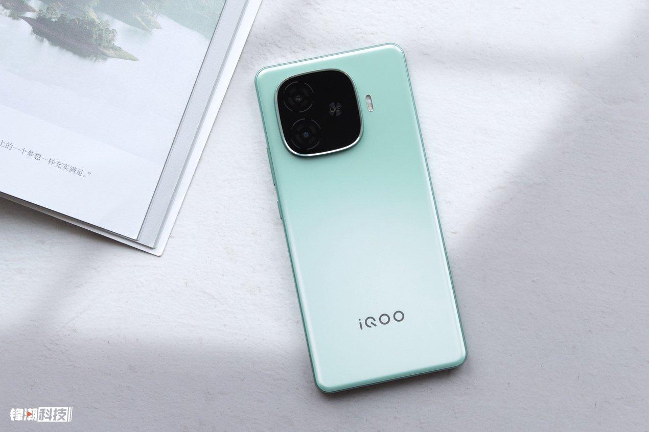 6000mah 竟能如此轻薄,iqoo z9 turbo评测