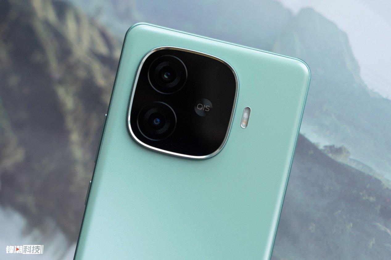 6000mah 竟能如此轻薄,iqoo z9 turbo评测
