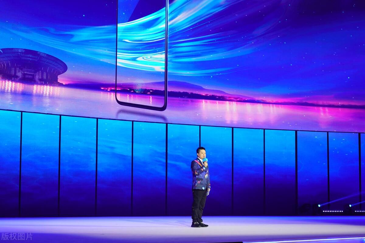 开局开门红 vivo x100s惊艳亮相