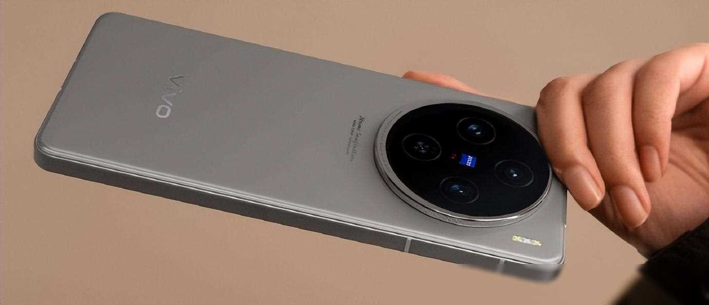vivo x100s真机泄漏,颜值提升、更轻薄,还是性能爆炸
