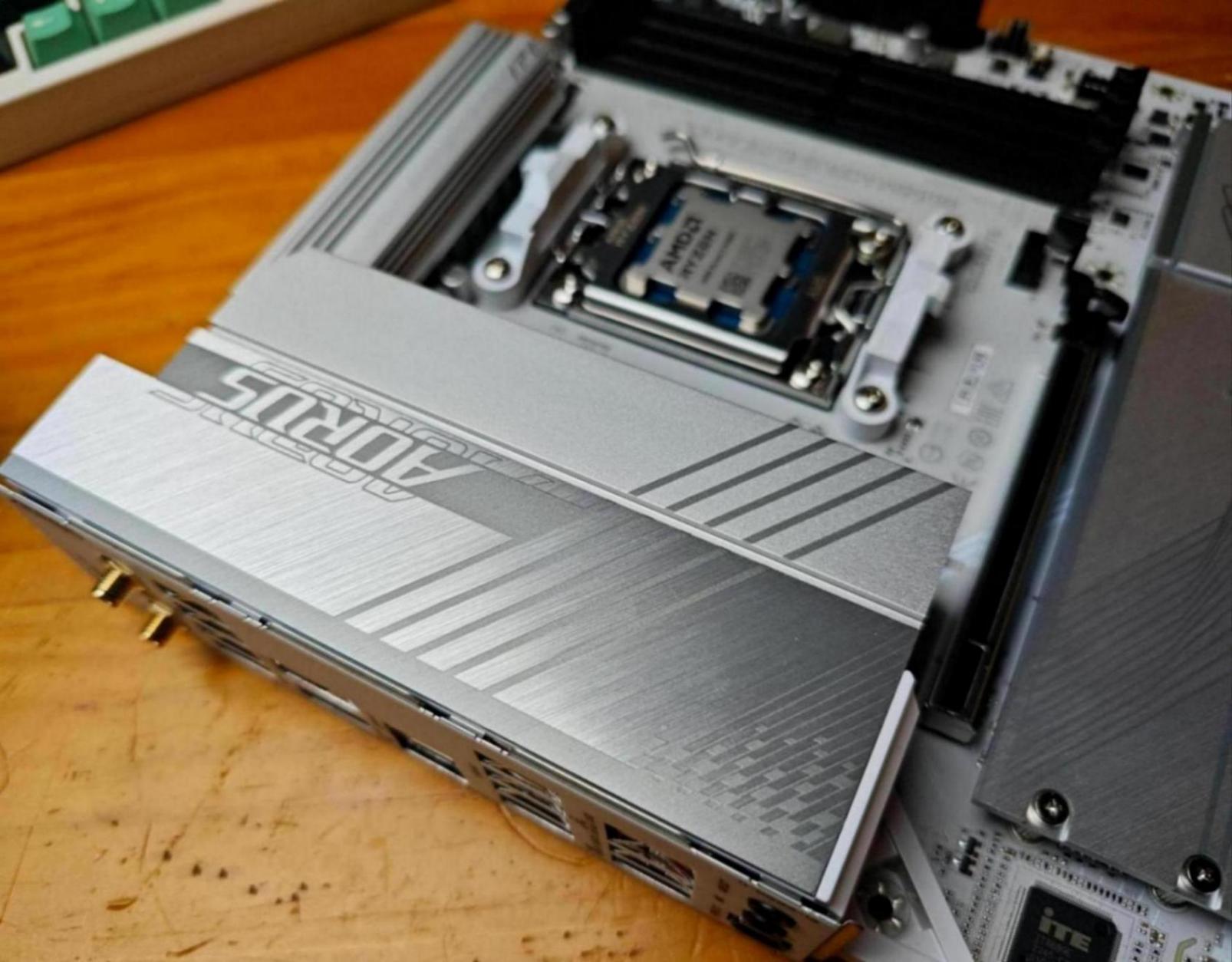 amd,no!全新一代cpu但性能却不如上一代 amd 锐龙5 8400f上手评测