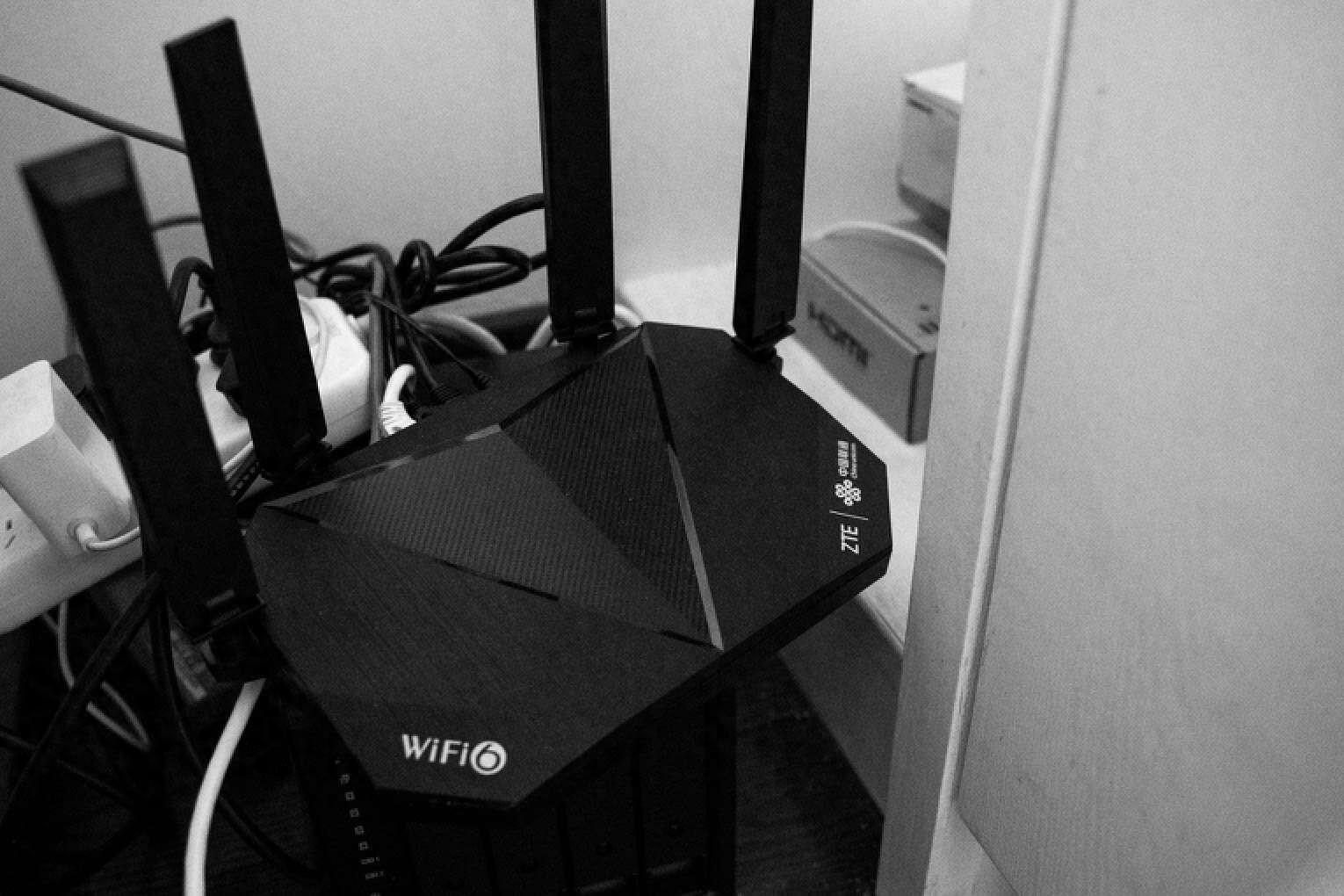 上天冲浪:9fem9天线9网口wi-fi 7 路由器,锐捷天蝎be72pro体验