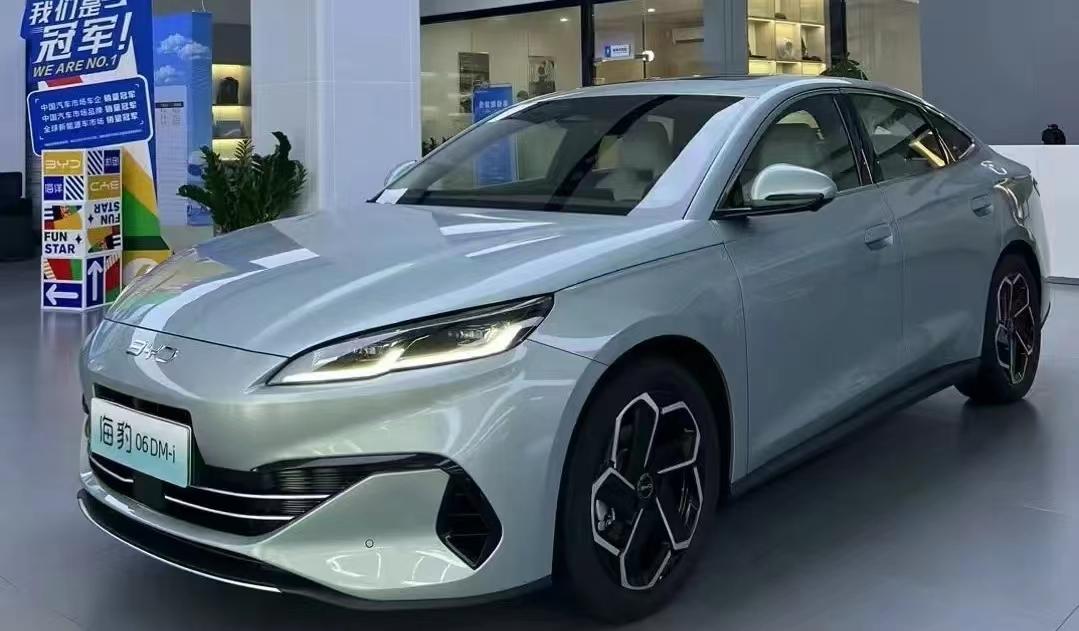 仅9.98万起!比亚迪秦l、海豹06正式上市,亏电油耗低至2.9l