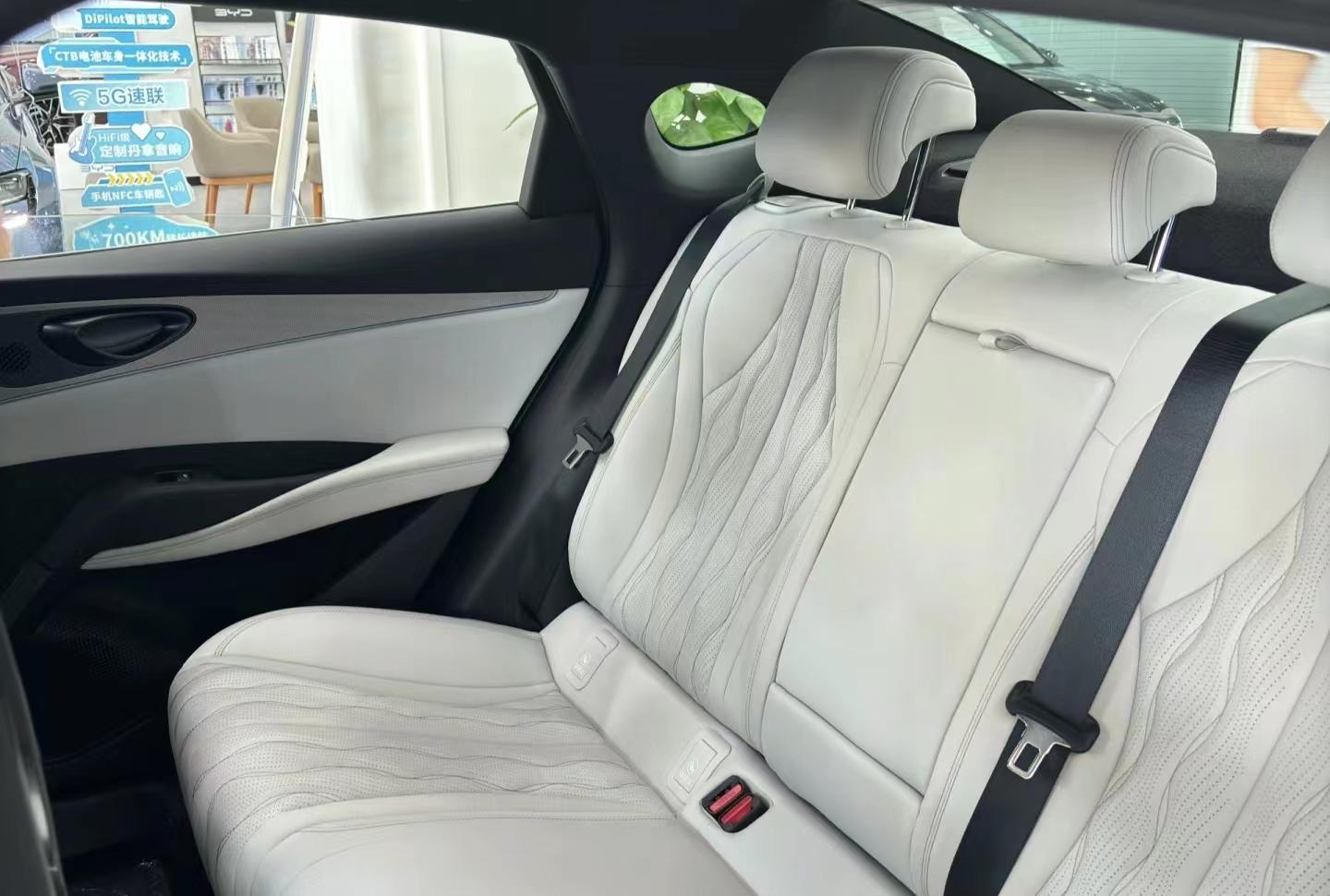 仅9.98万起!比亚迪秦l、海豹06正式上市,亏电油耗低至2.9l