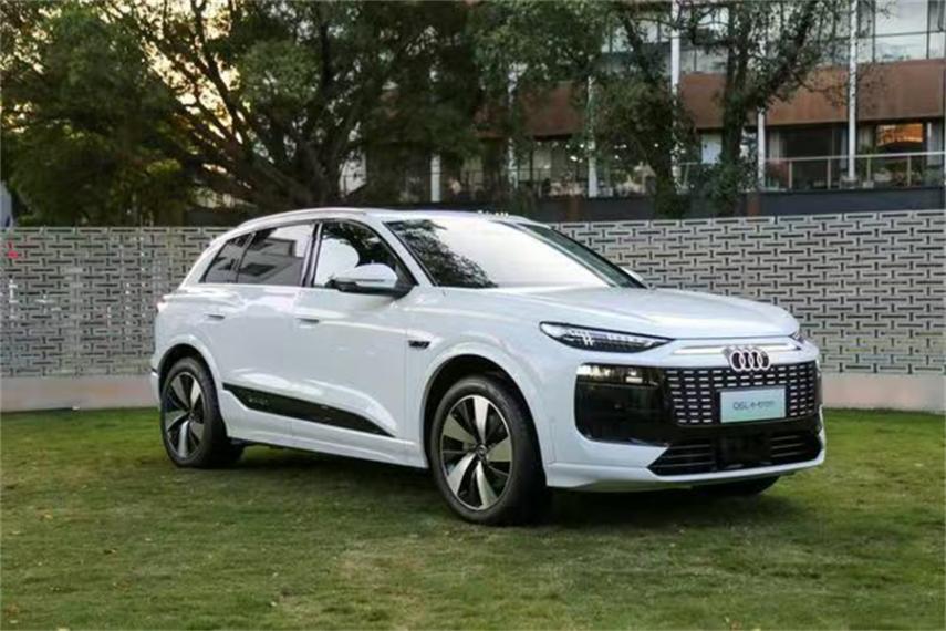 800v平台打造,搭载华为智驾 107度电池,奥迪q6l e-tron现身